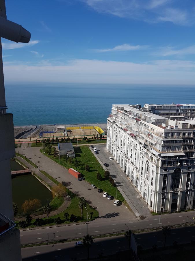 Apartment In Front Of Mcdonald'S Batumi Exterior foto