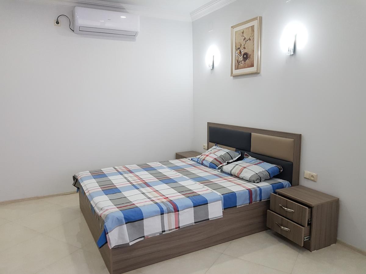 Apartment In Front Of Mcdonald'S Batumi Exterior foto