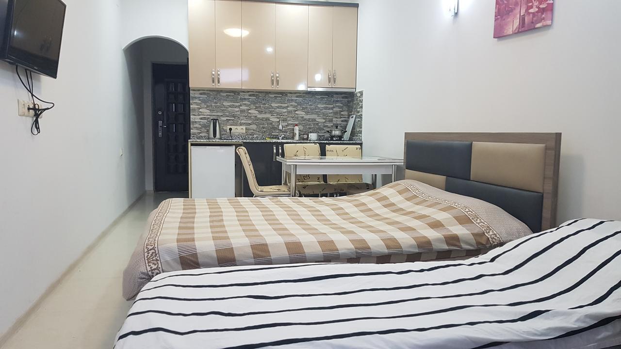 Apartment In Front Of Mcdonald'S Batumi Exterior foto