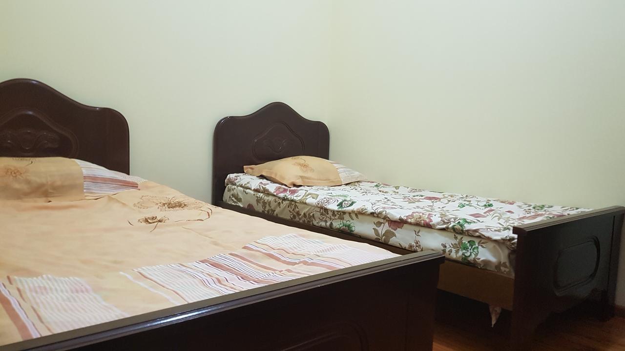 Apartment In Front Of Mcdonald'S Batumi Exterior foto